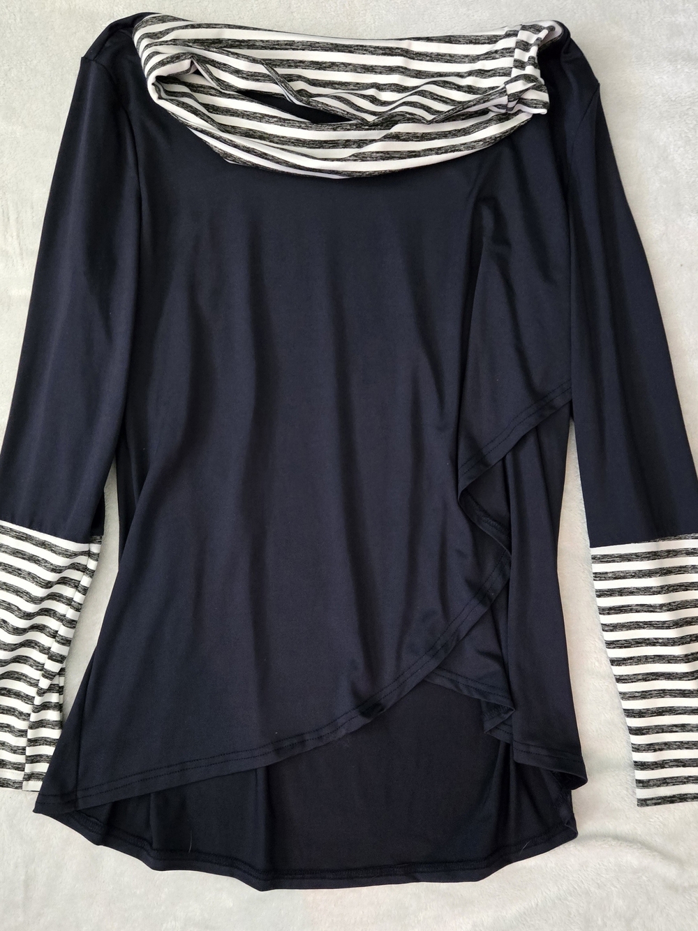 Source Unknown Navy Long Sleeve Cowl Top with Striped Accents